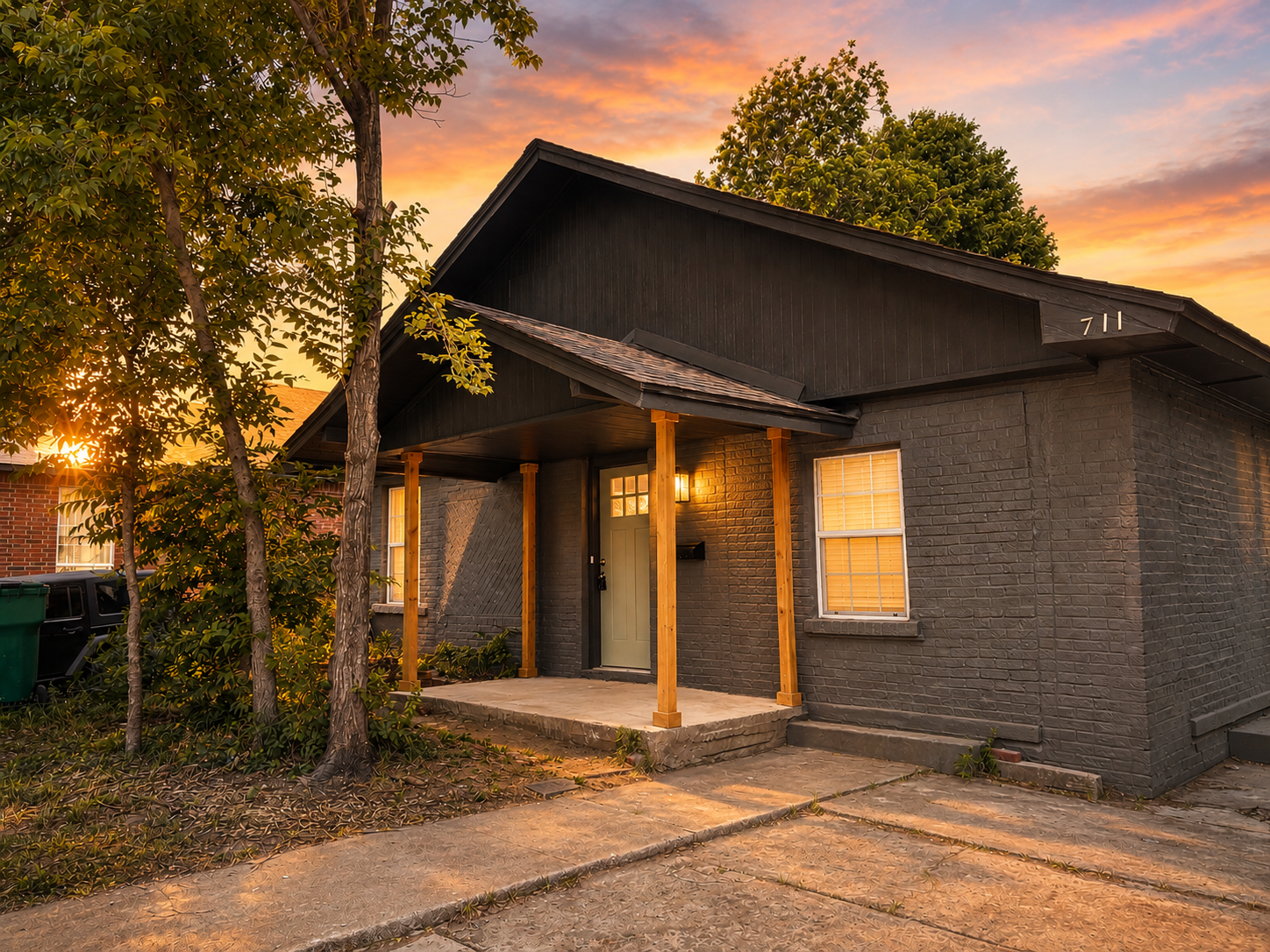 711 West Hill Street - 1